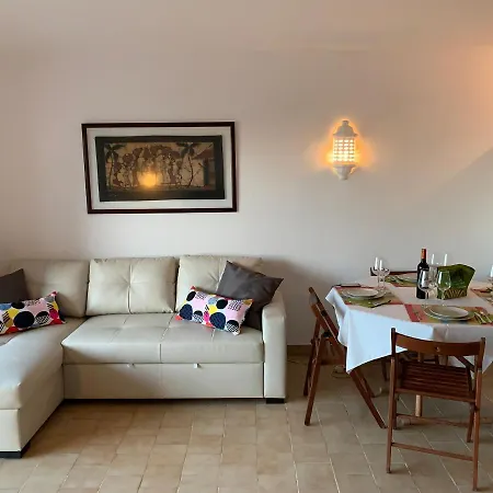 Studio Apartment *